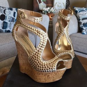 Bebe studded wedges